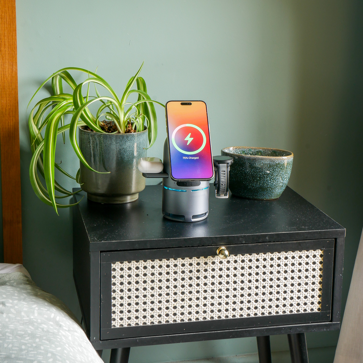 Steepletone Twist Multi-Funtion Wireless Charger