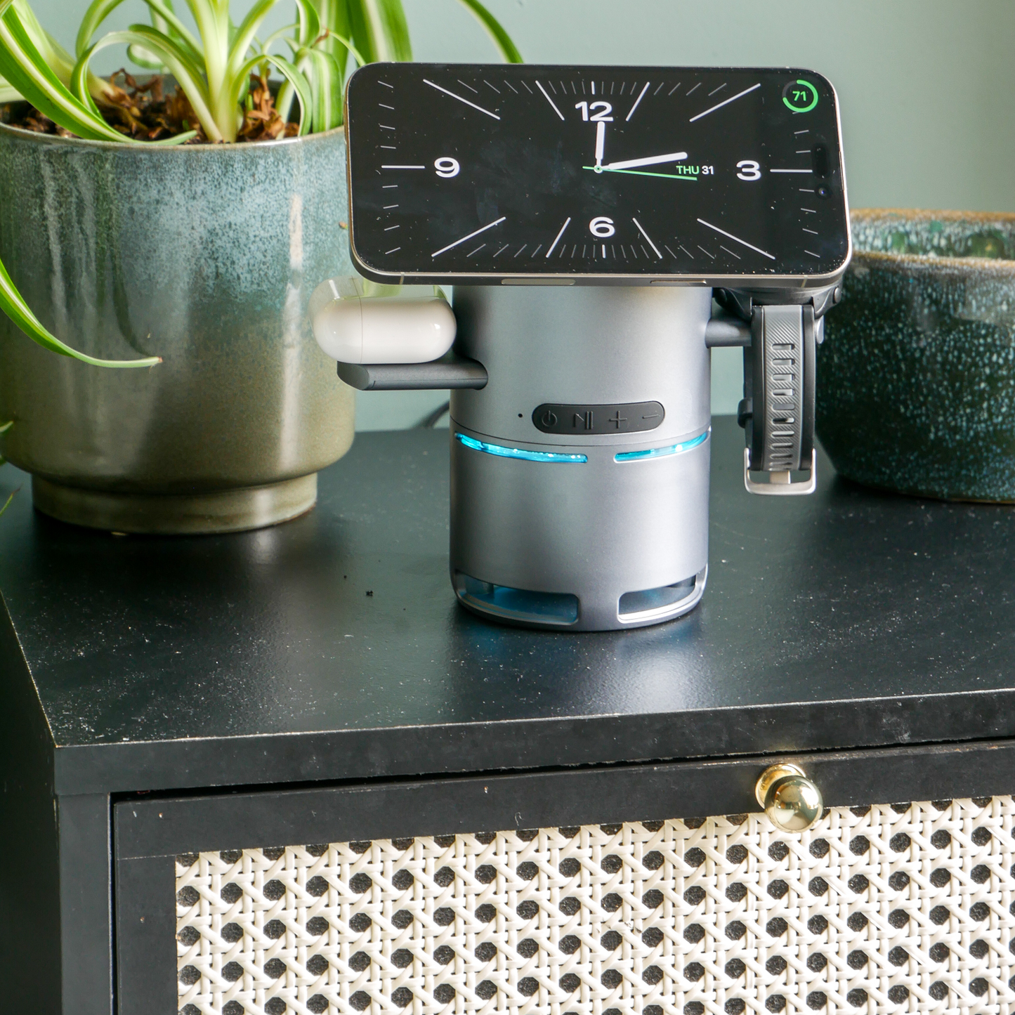 Steepletone Twist & Sound Multi-Funtion Wireless Charger